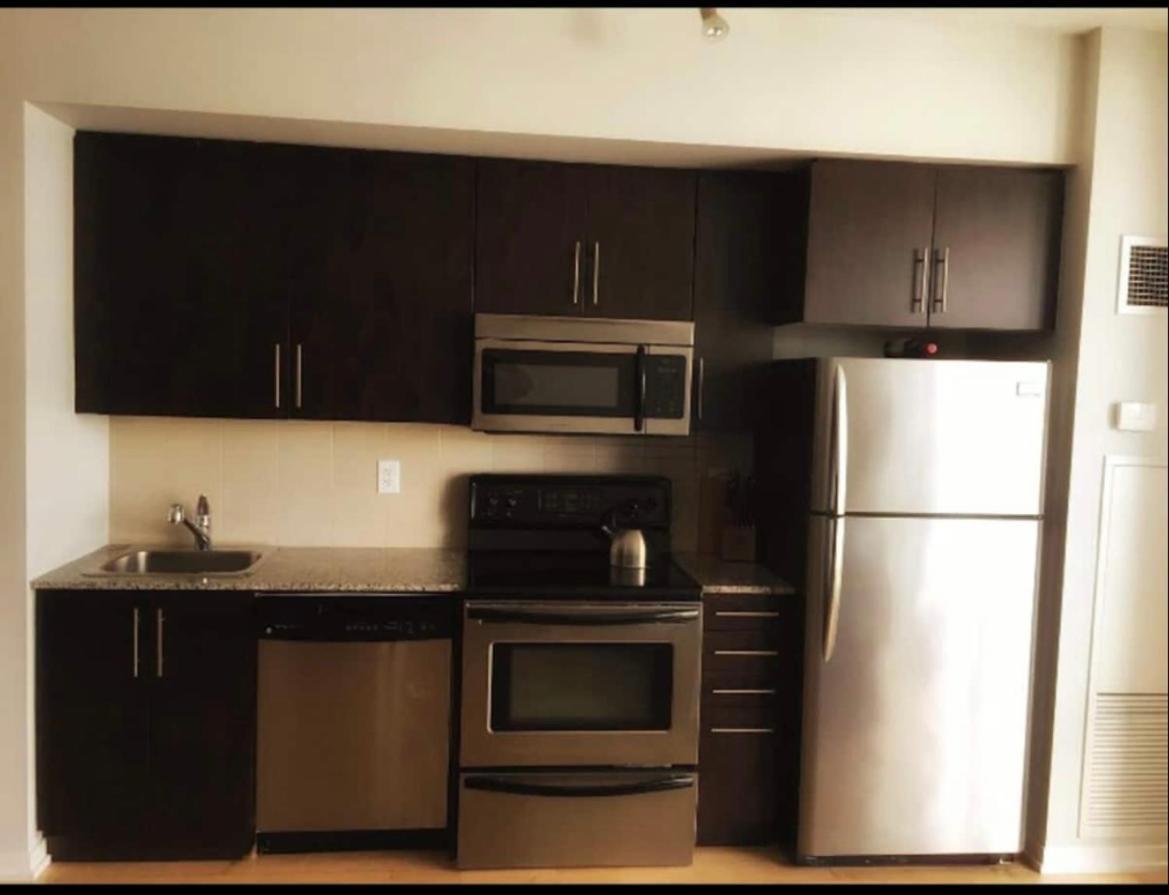 Apartamento Beautiful Unit In Heart Of Downtown Toronto Exterior foto