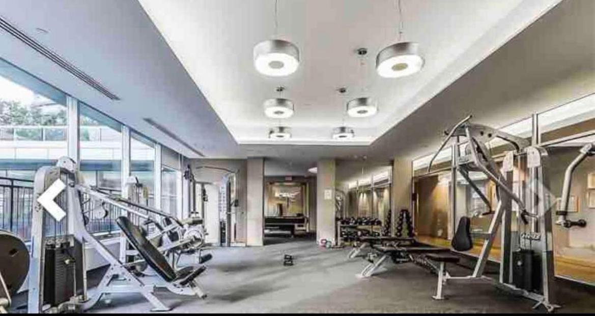 Apartamento Beautiful Unit In Heart Of Downtown Toronto Exterior foto